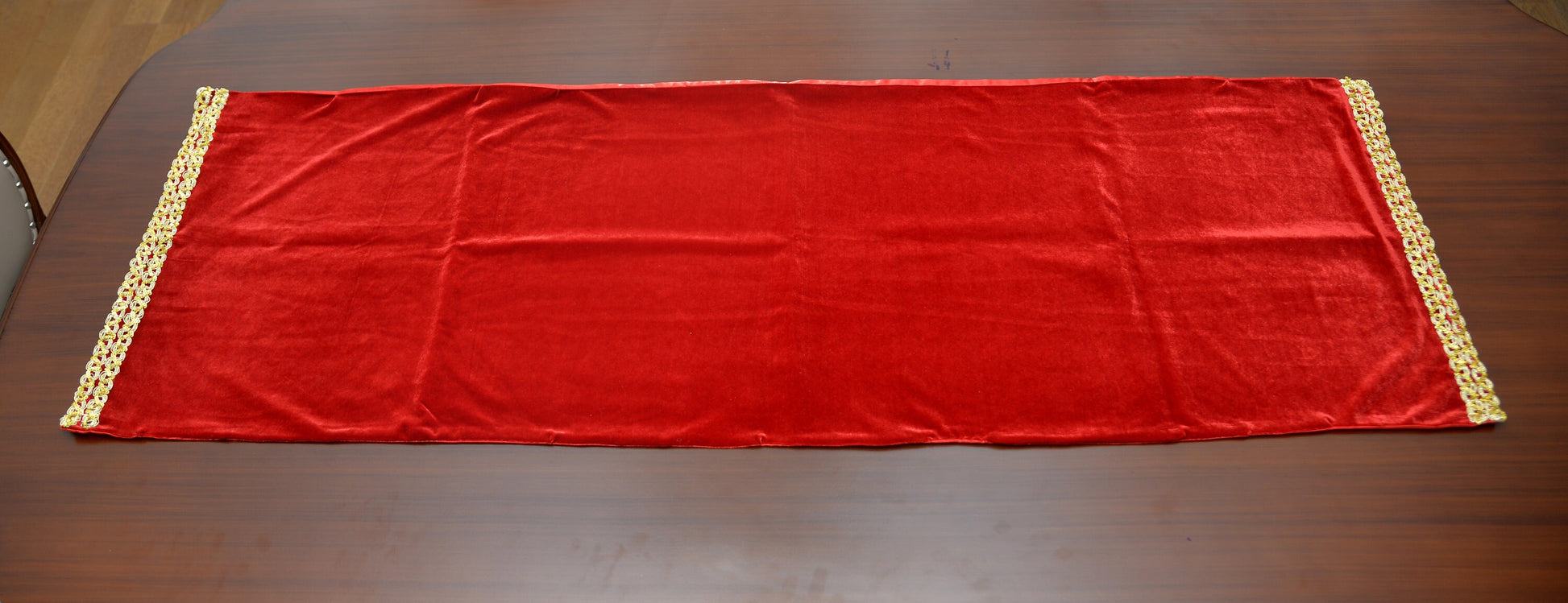 Velvet Satin Runner and Pillow Set (1 Runner & 3 Cushion Covers)