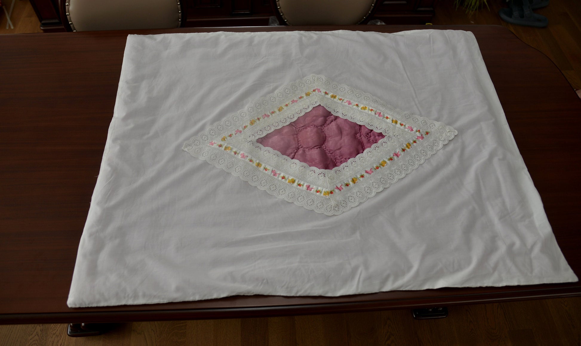 Vintage Satin Baby Quilt and Cover – 107x83 cm (1970s)