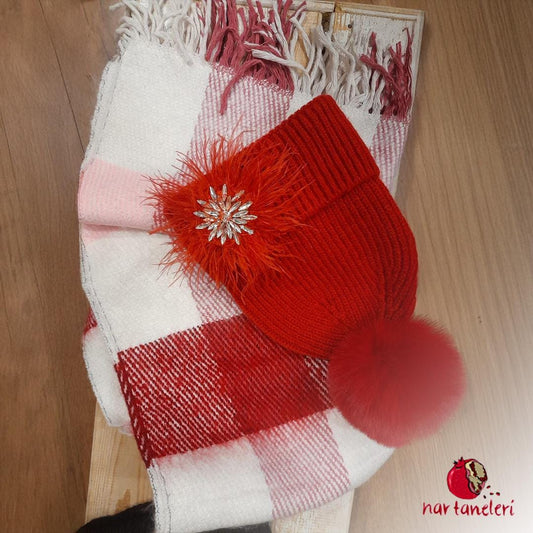 Red Feather Detailed Crystal Stone Beanie and Plaid Scarf Set
