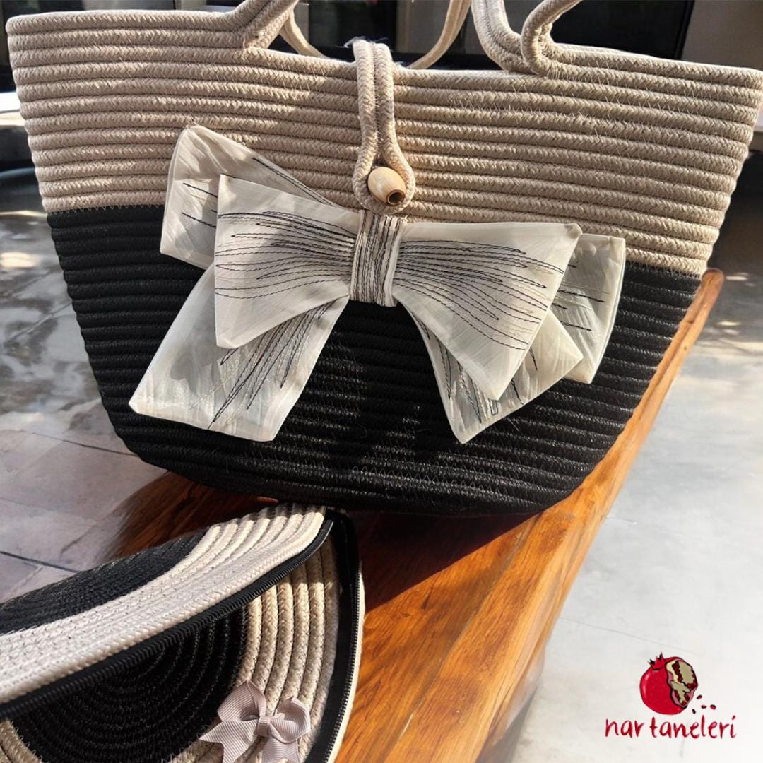 Bow-Accented Straw Handbag