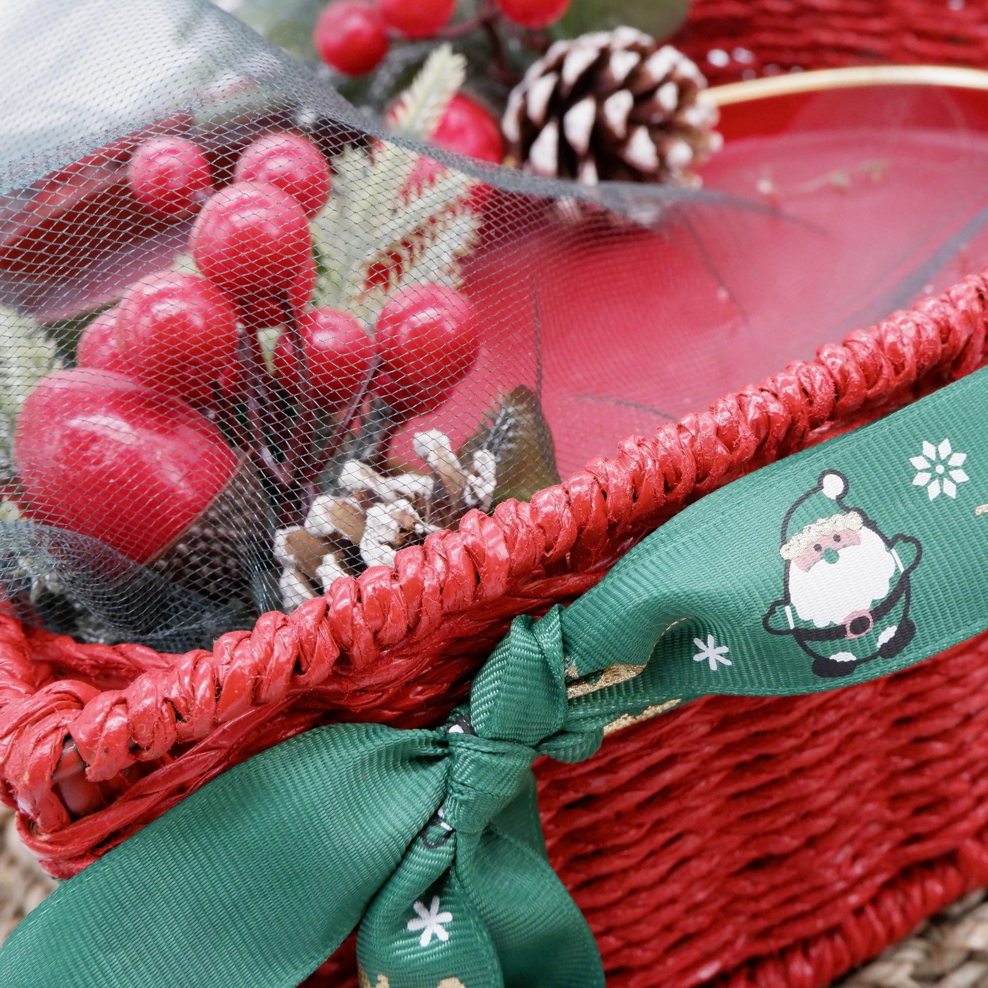 Christmas Themed Decorative Candle Set